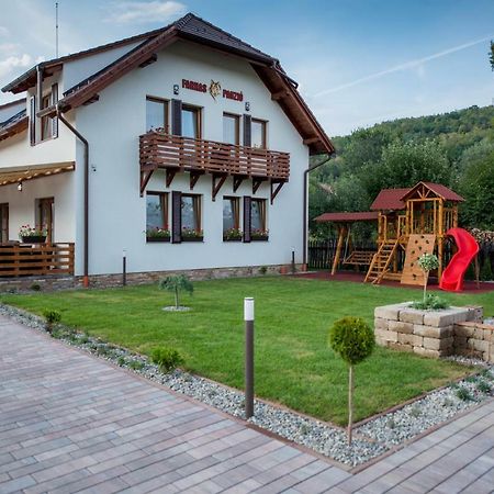 Farkas Panzio Bed & Breakfast Praid Ngoại thất bức ảnh