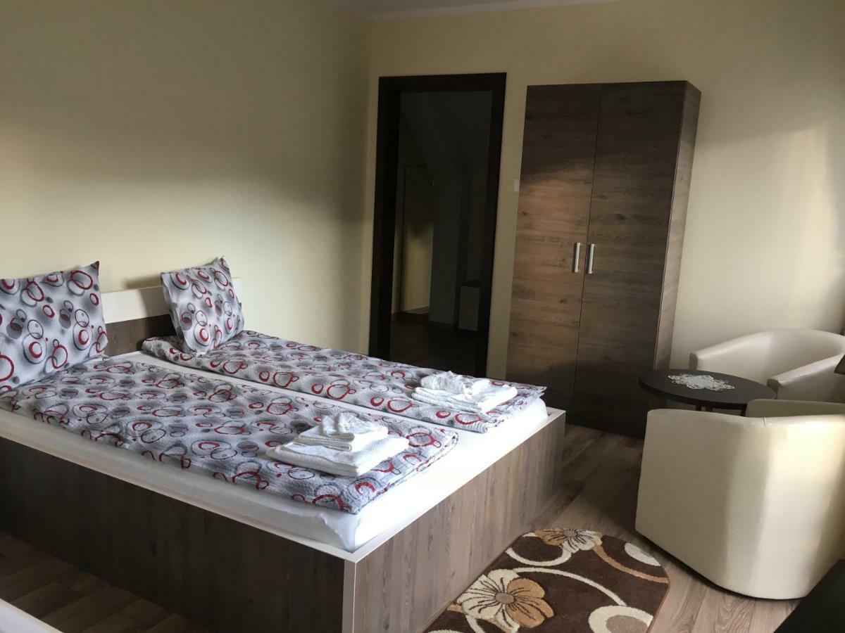 Farkas Panzio Bed & Breakfast Praid Ngoại thất bức ảnh